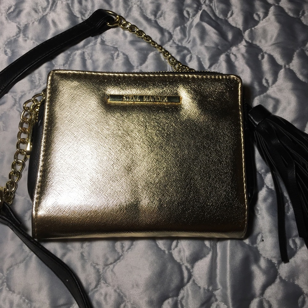 Steve Madden gold crossbody bag